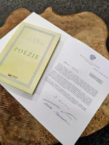 Biblioteka z podziękowaniami od Pary Prezydenckiej